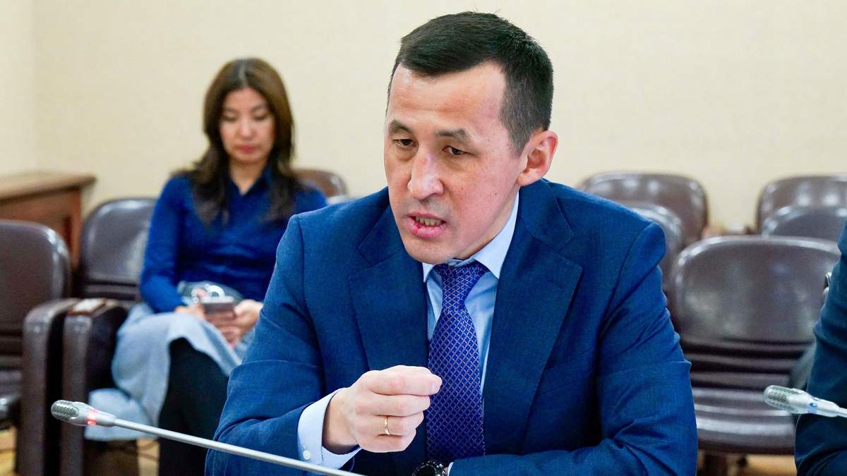 Мы помогаем налогоплательщику не допускать ошибок — вице-министр Ержан Биржанов