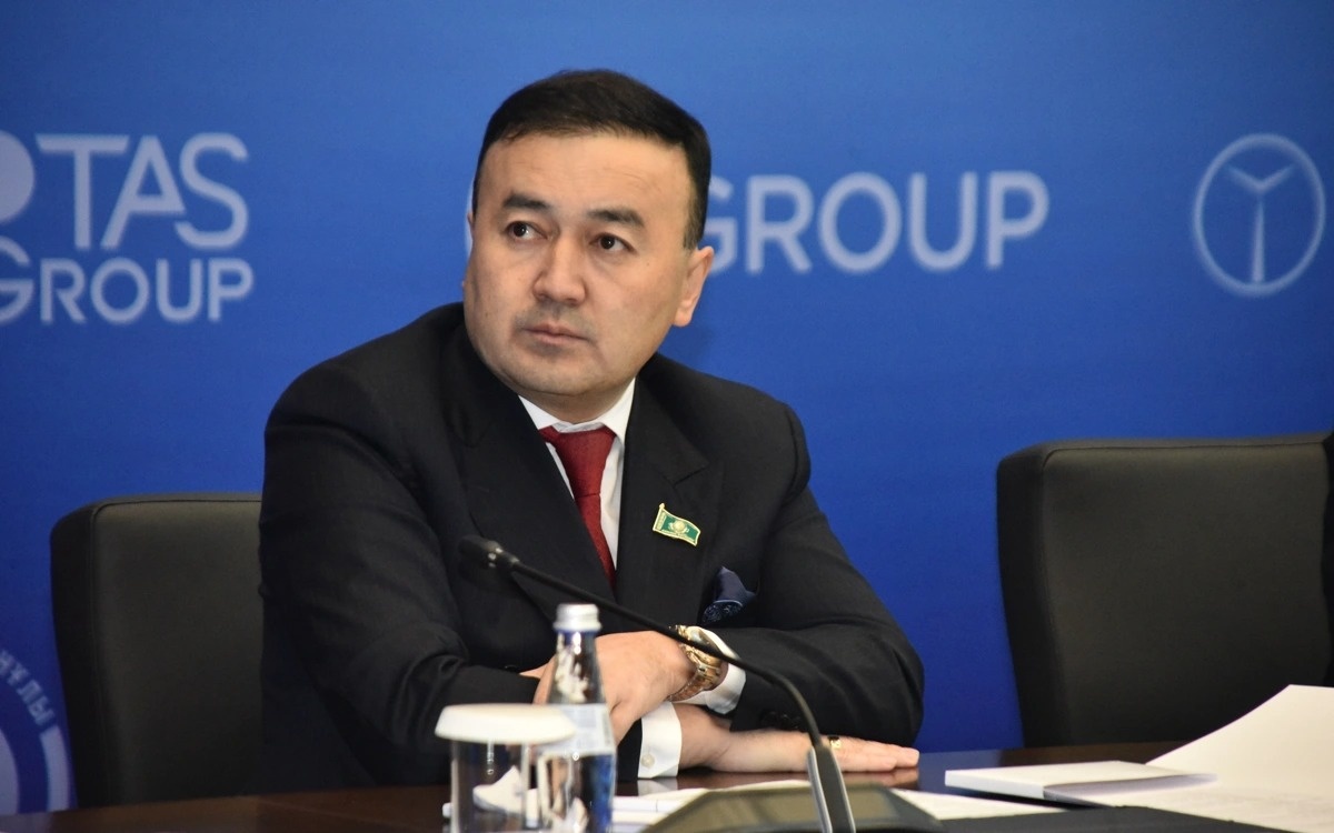 В структуре фонда Qazaq Tili Endowment необходимо создать институт Counsel — Дулат Тастекей