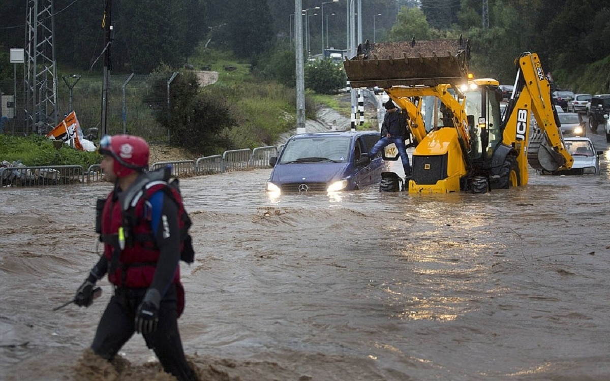 Израиль готовится к шторму «Байрон»: прогнозируются сильные дожди
