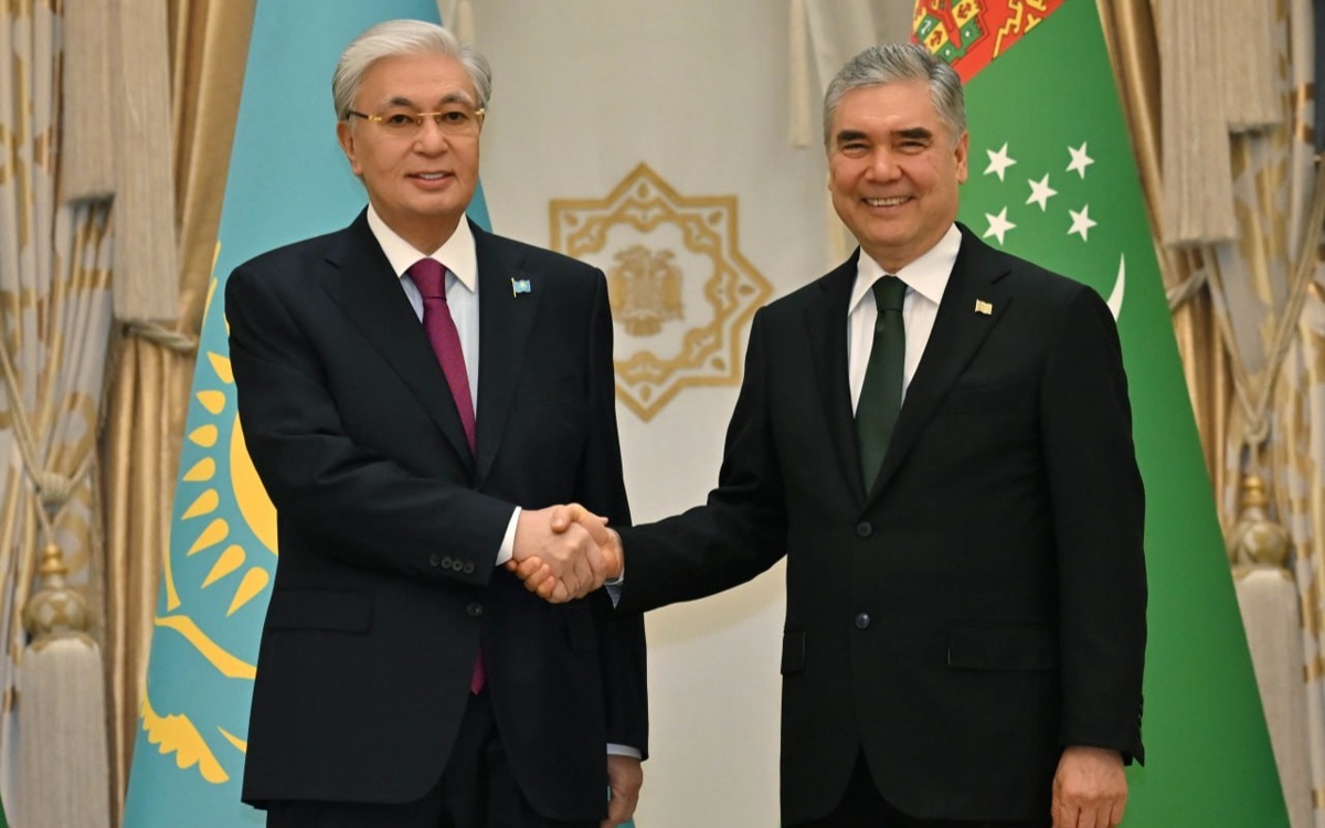 Касым-Жомарт Токаев прибыл в Ашхабад