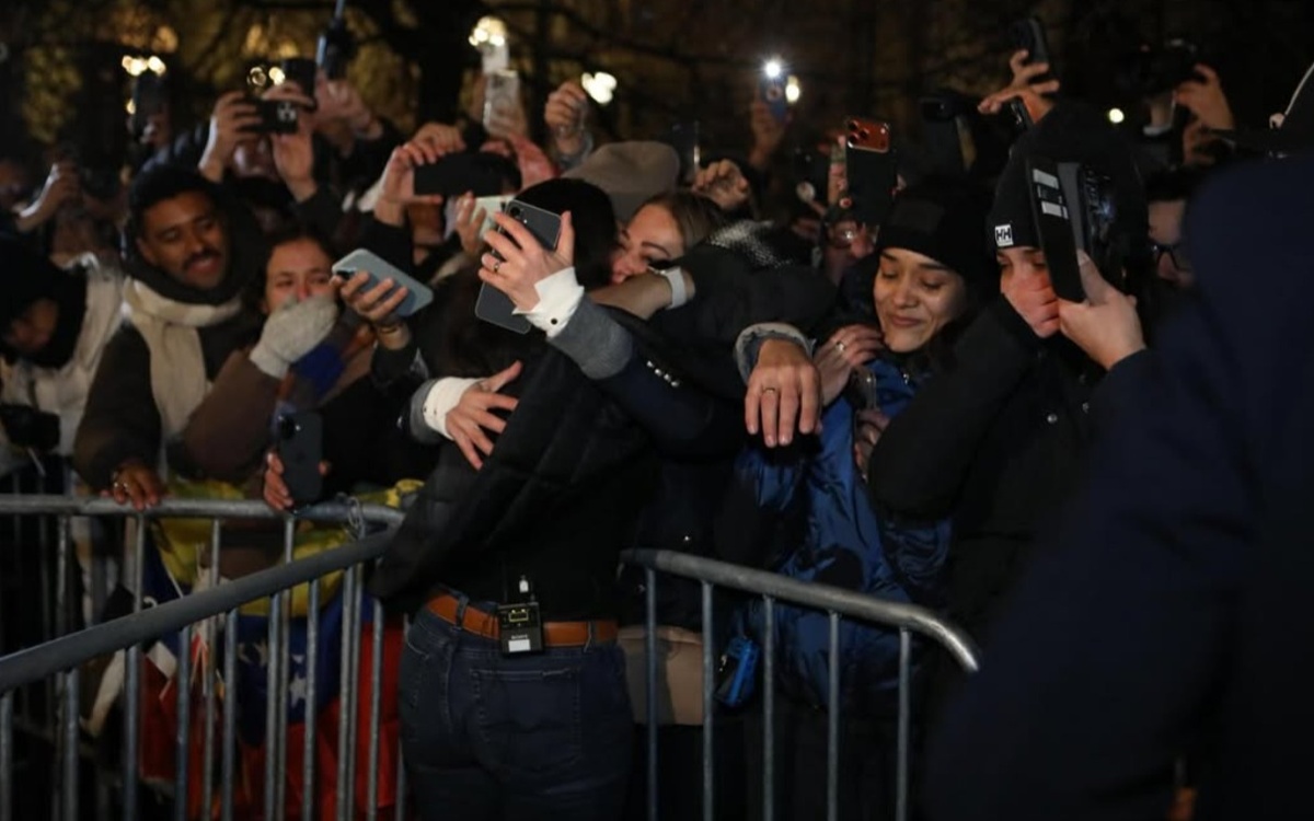 Нобелевская лауреатка Мачадо тайно бежала из Венесуэлы на лодке