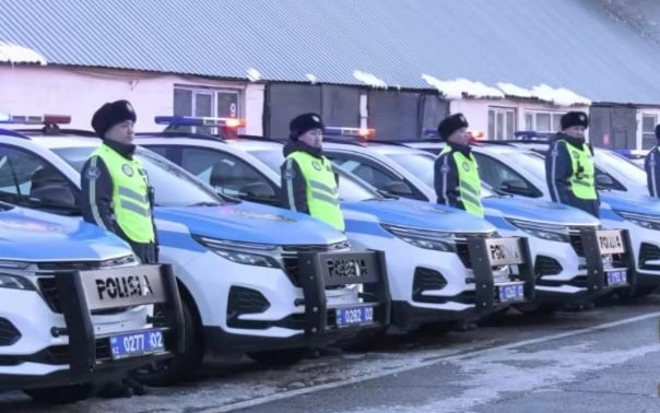 Полиция Алматы перешла на усиленный режим