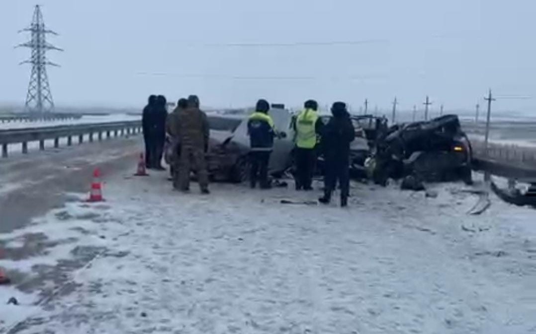 Массовое ДТП произошло на трассе в Акмолинской области