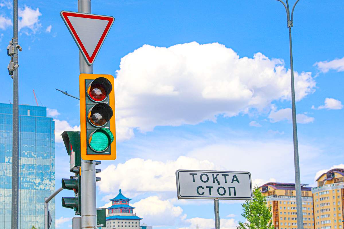 Умные светофоры и заторы в Алматы: что изменится