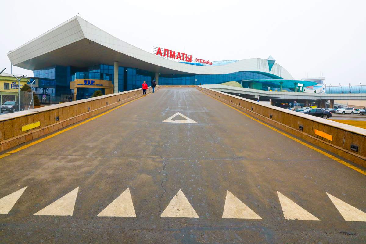 Въезд в аэропорт Алматы изменится из-за реконструкции входной группы