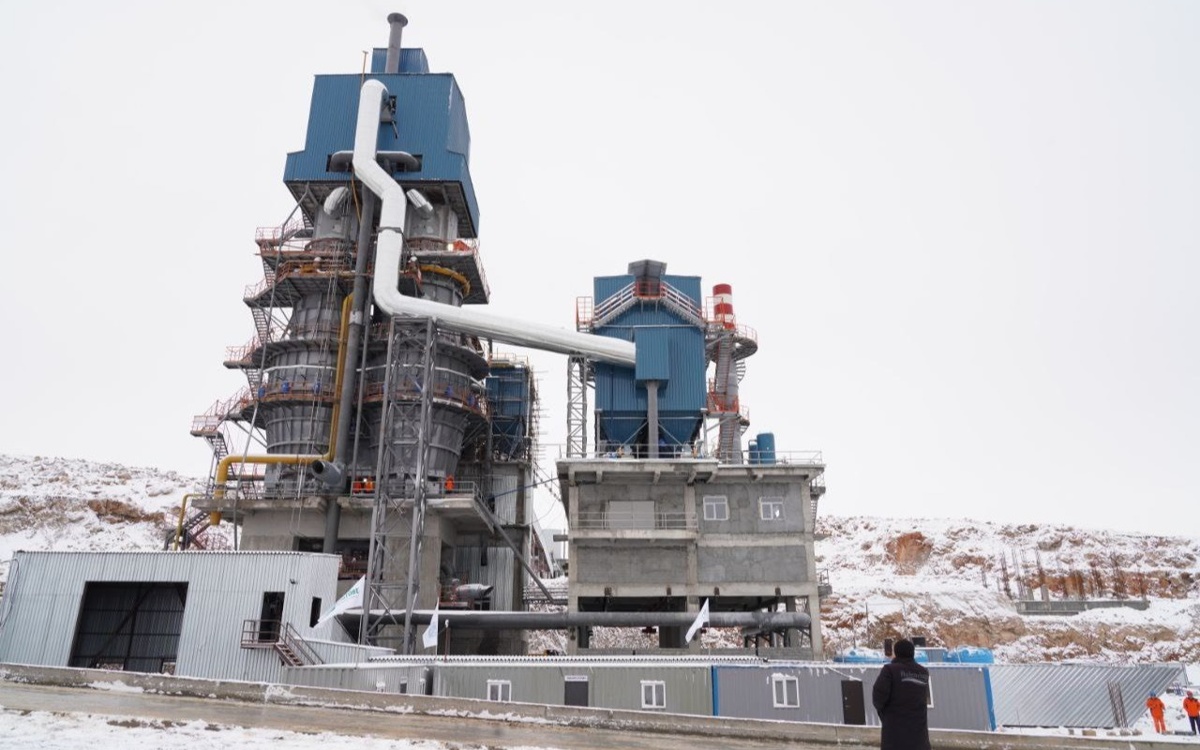 Крупный завод по производству извести открыли в Туркестанской области