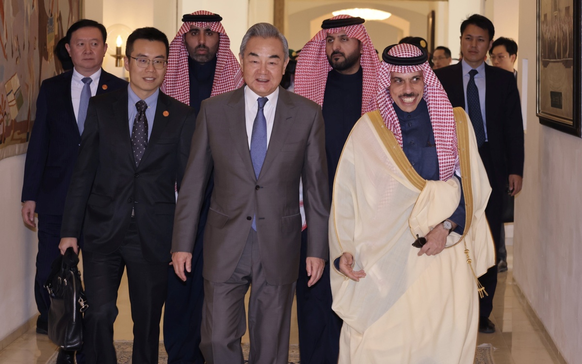 Китай призвал страны Персидского залива ускорить подписание соглашения о свободной торговле