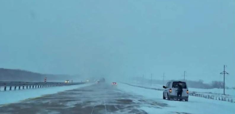 Дорогу Астана — Щучинск закрыли из-за непогоды