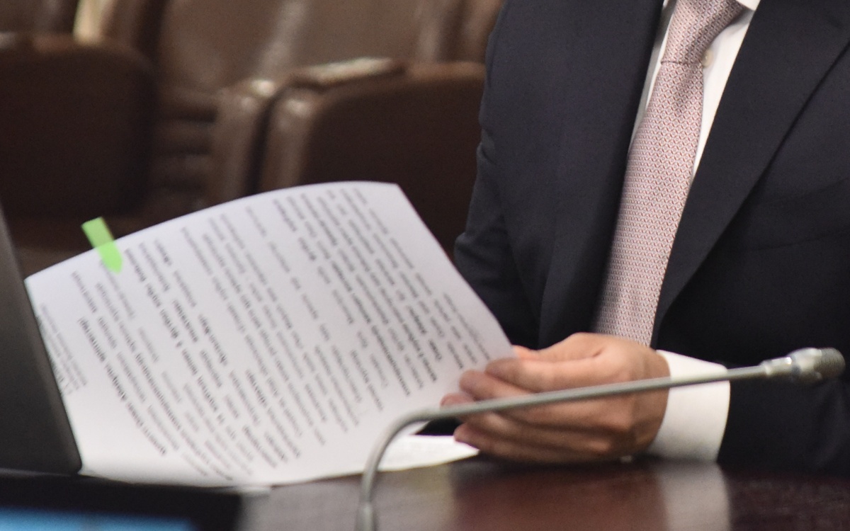 В Казахстане снимают запрет на предпринимательство для приравненных к госслужащим