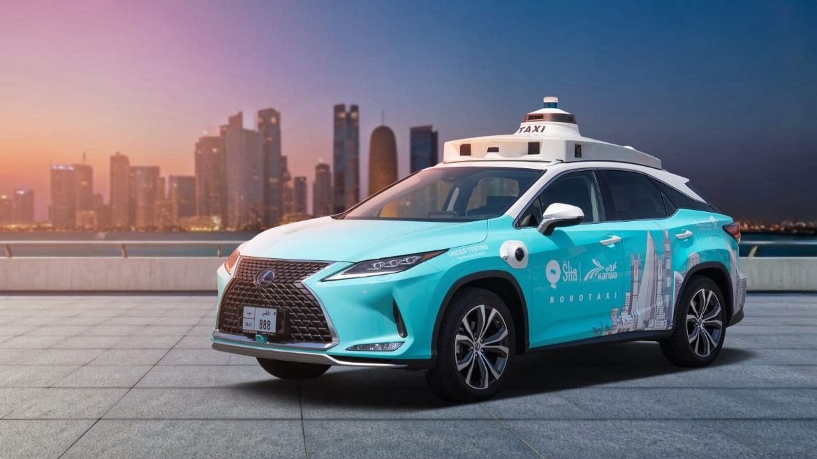 Беспилотное такси запустили в Дохе