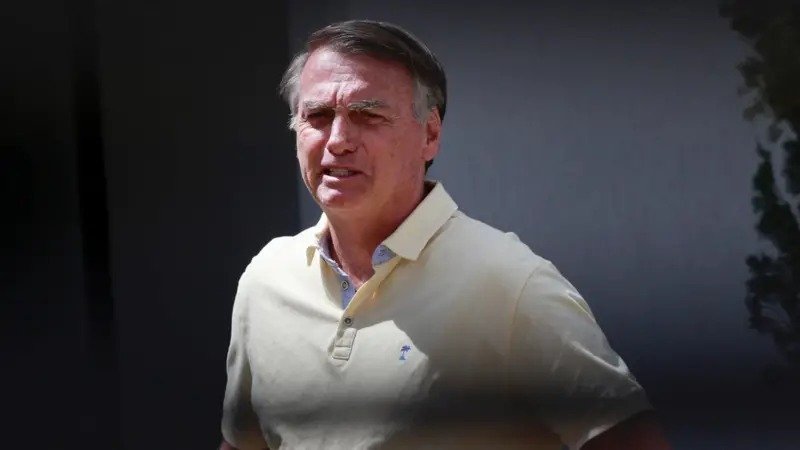 Срок заключения Болсонару могут сократить с 27 до двух лет