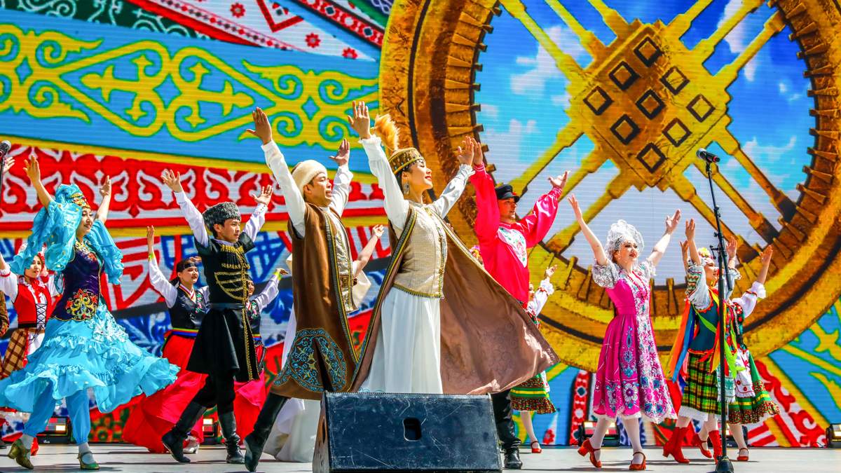 Свыше 95% казахстанцев считают межэтнические отношения в стране стабильными