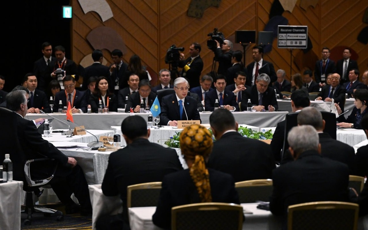 Визит Президента в Японию: подписано более 60 документов на сумму свыше $3,7 млрд