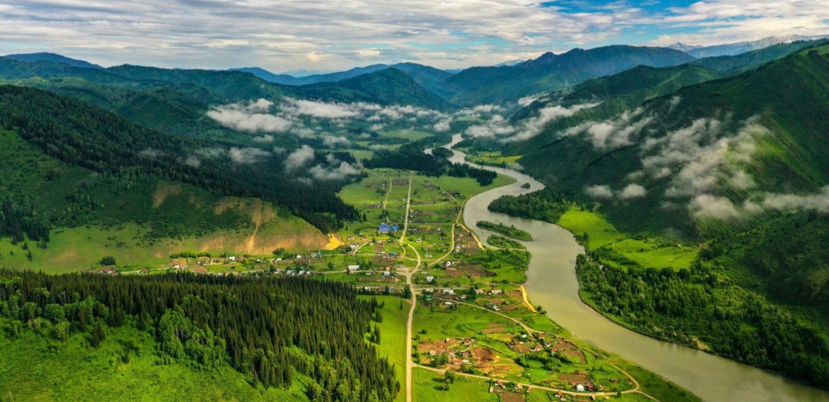 Глава государства отметил приоритеты взамодействия с Японией в туризме