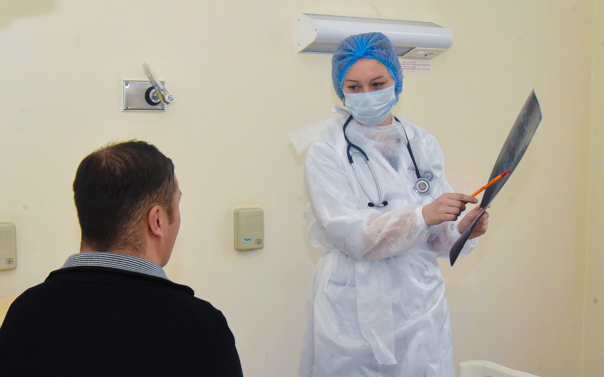 Свыше 4 млн казахстанцев два года не посещали поликлиники