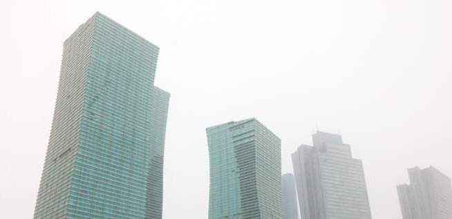 Туман и гололед: штормовое предупреждение объявили по всему Казахстану