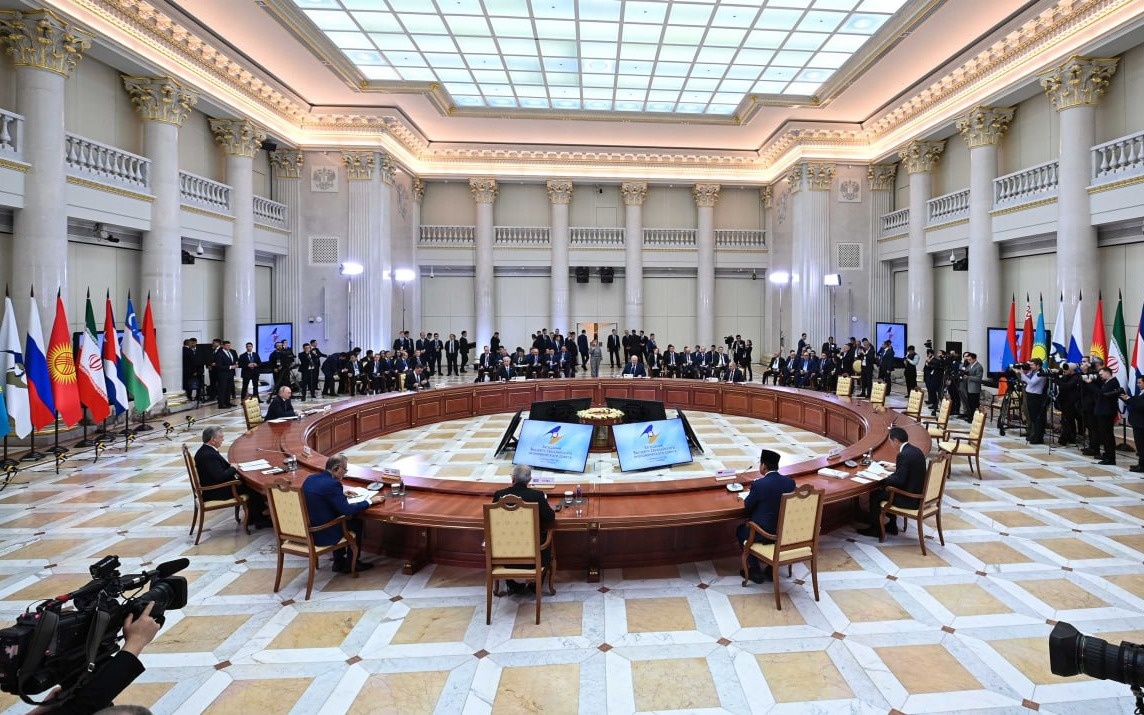 Касым-Жомарт Токаев предложил внедрить ИИ в основные сферы деятельности ЕАЭС