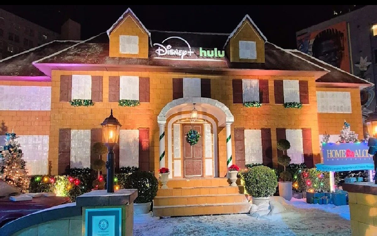 Пряничный дом из «Один дома» установил рекорд Гиннеса в Лос-Анджелесе