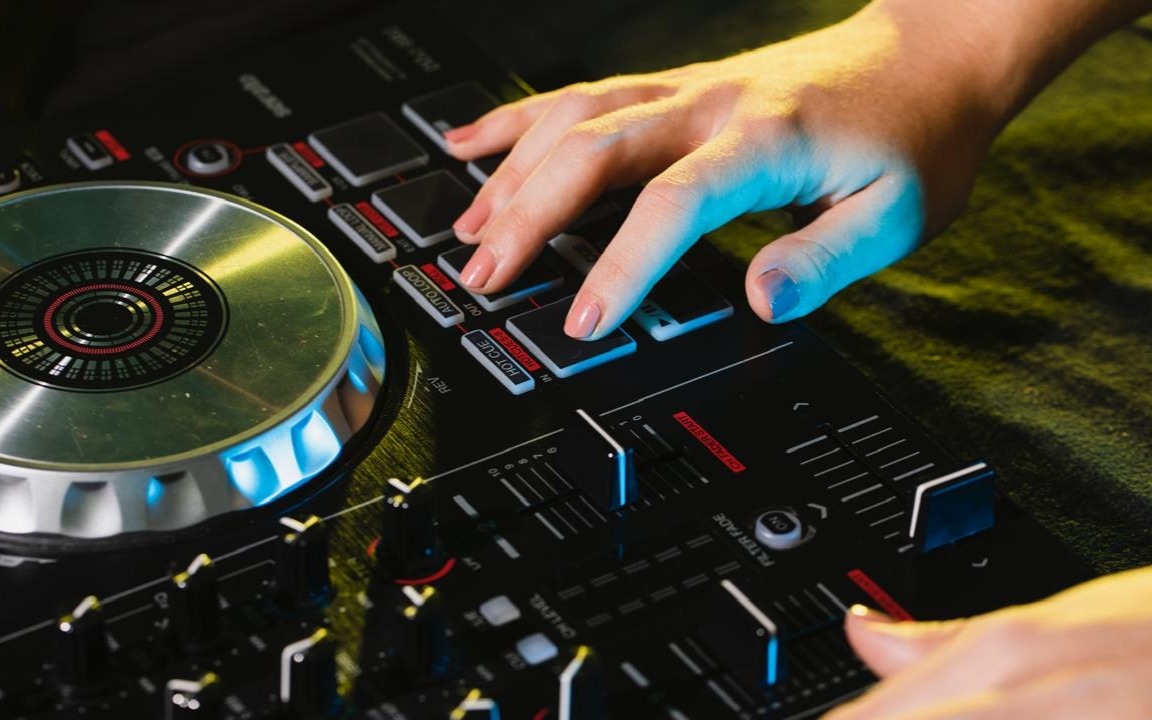 Французская электронная музыка может стать нематериальным культурным наследием ЮНЕСКО