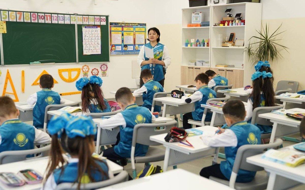 Уровень удовлетворенности казахстанских педагогов условиями труда достиг 95%