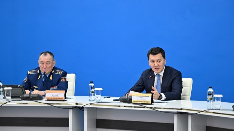 Ерлан Карин указал на недопустимость формализма в военно-патриотической работе