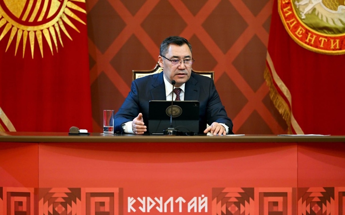 Глава Кыргызстана предложил штрафовать и лишать права голоса за неучастие в выборах