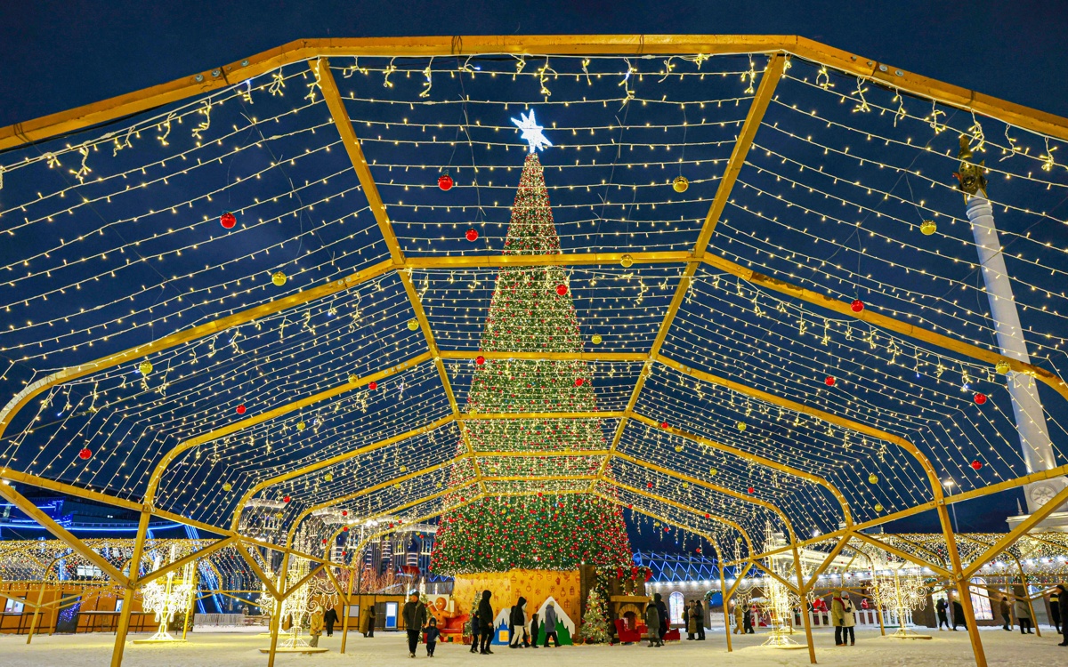 Как Астана готовится к Новому году — фоторепортаж