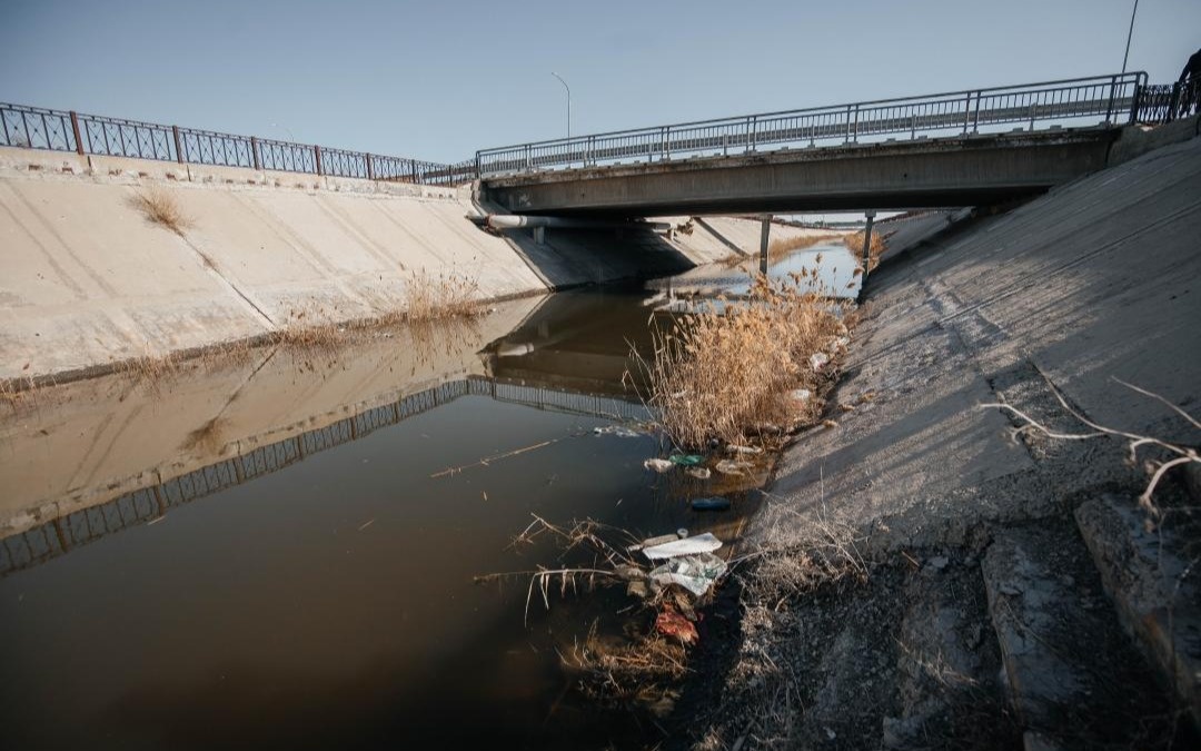 В Атырау приняли решение о закрытии канала после 20-летнего простоя