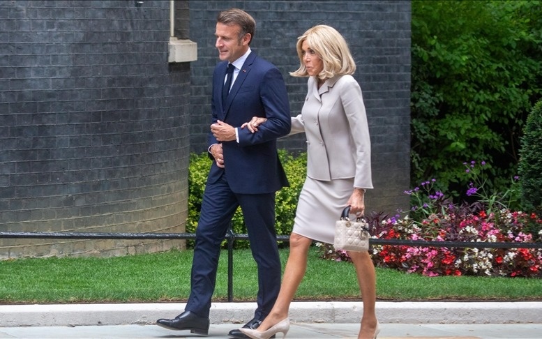 Лица, публично оскорблявшие первую леди Франции, понесут наказание