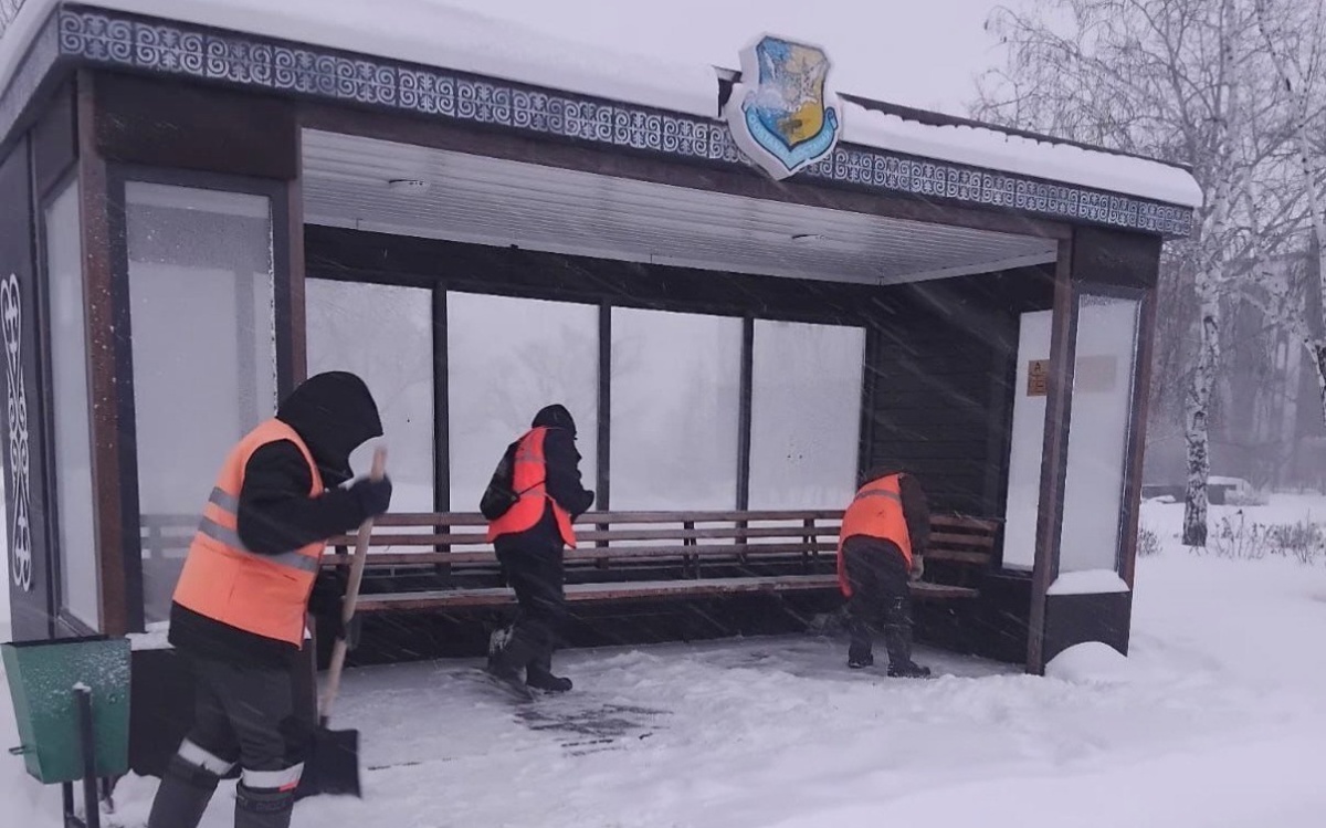 Снегопад-парализовал-движение-на-дорогах-в-Костанае