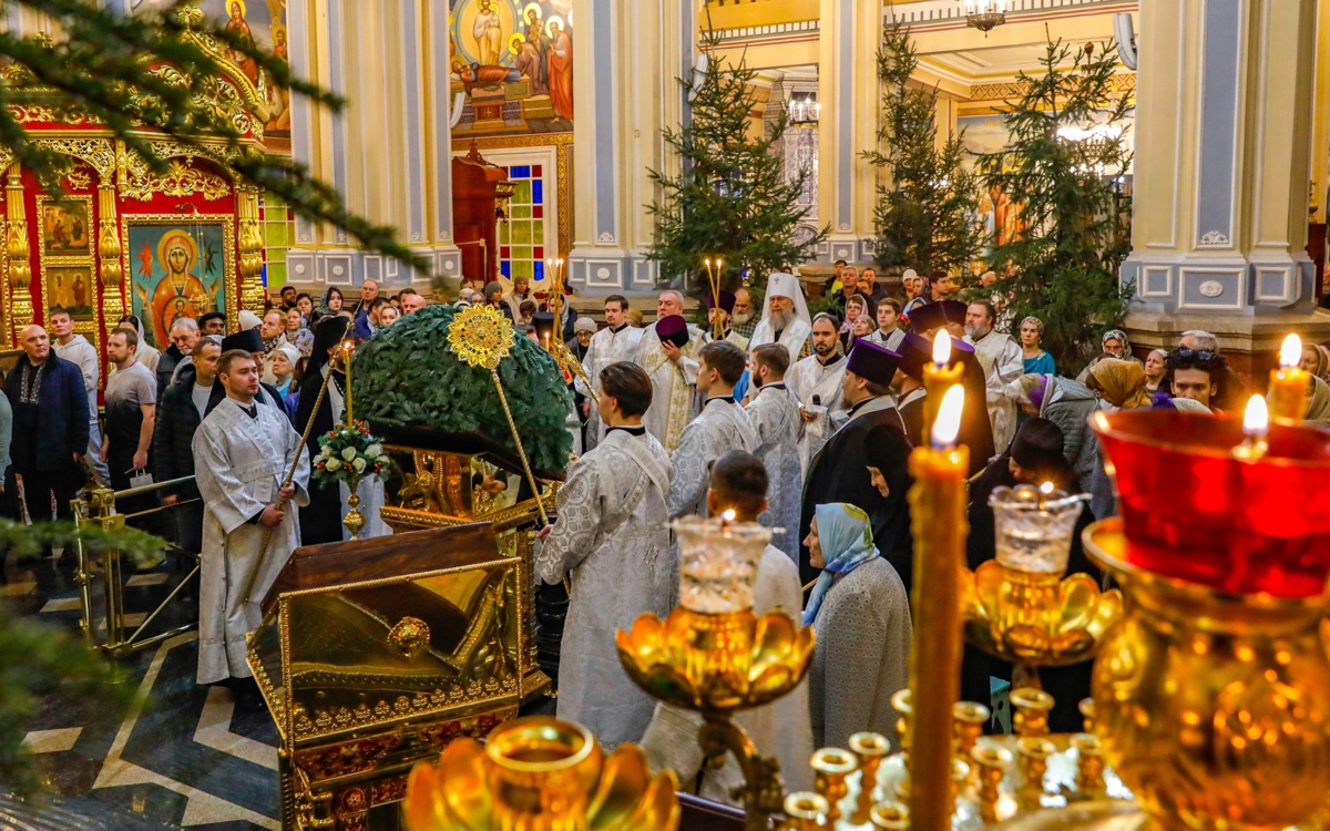 Православные Казахстана встречают Рождество