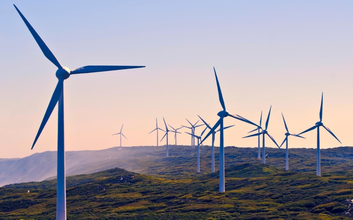 Азербайджан запустил крупнейшую на Кавказе ветровую электростанцию