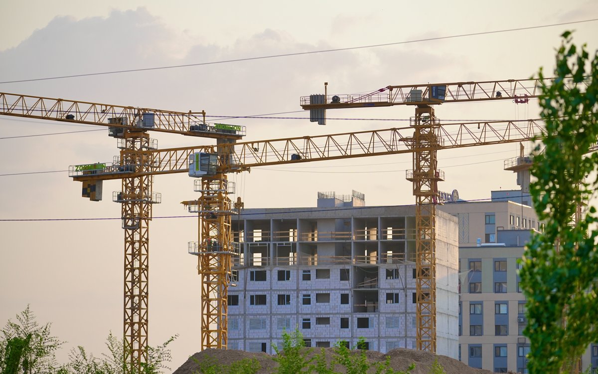 469 нарушений выявили на стройобъектах Туркестанской области