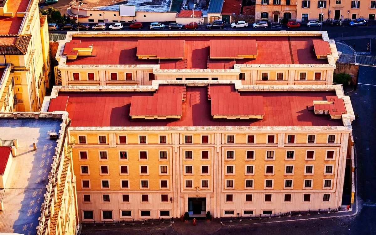 Исторический гостевой дом в Ватикане станет отелем