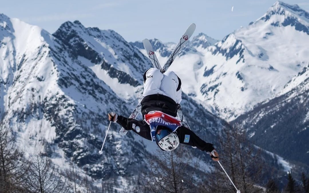 Казахстанская спортсменка дважды стала пятой на этапе Кубка мира по фристайл-могулу