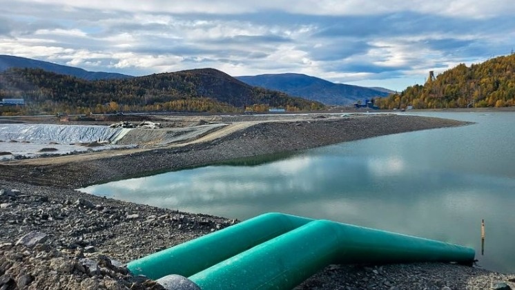 Загрязнение почвы и нарушения на промышленном объекте выявили в Риддере