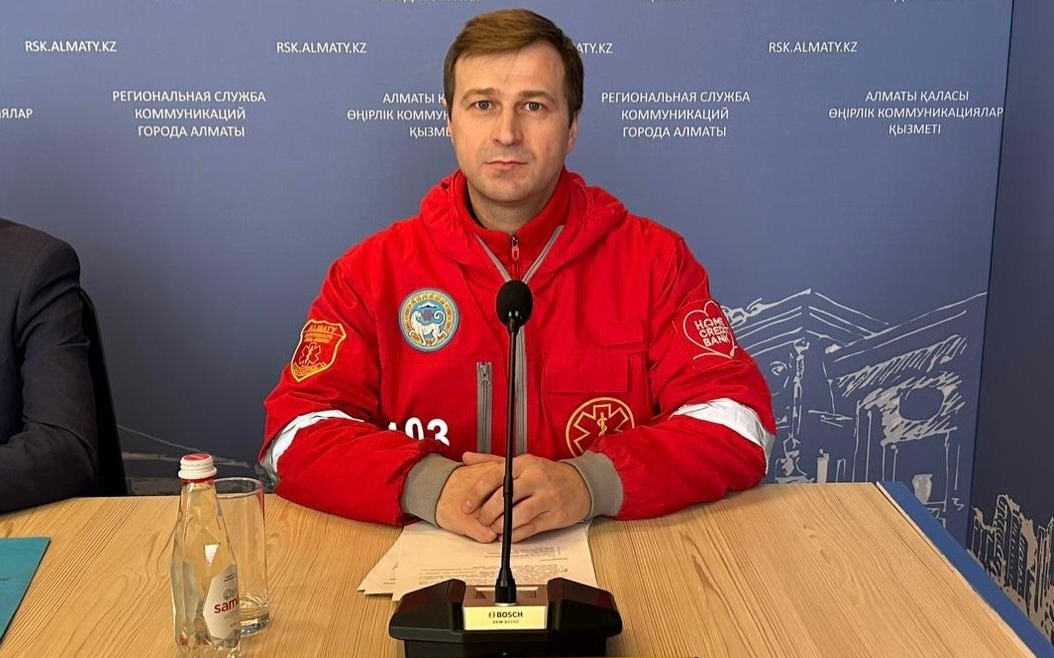 Медики и спасатели будут дежурить у купелей в Алматы