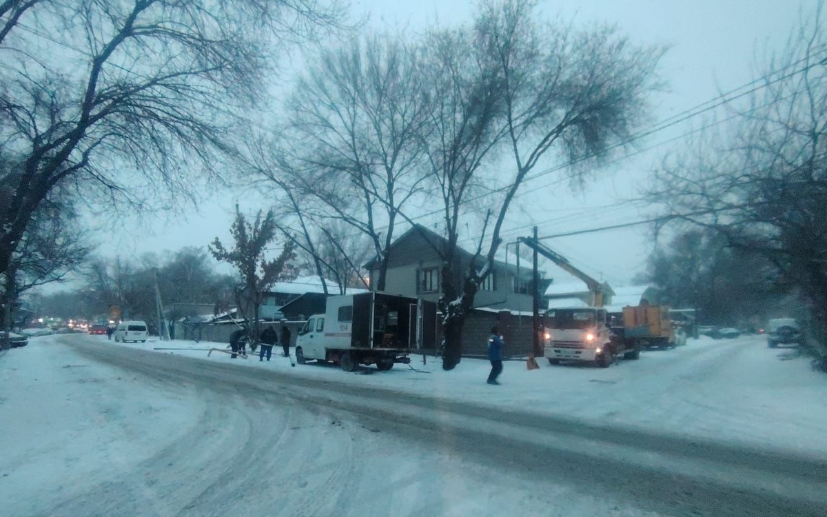 Ряд домов в Алматы остался без газа из-за ДТП