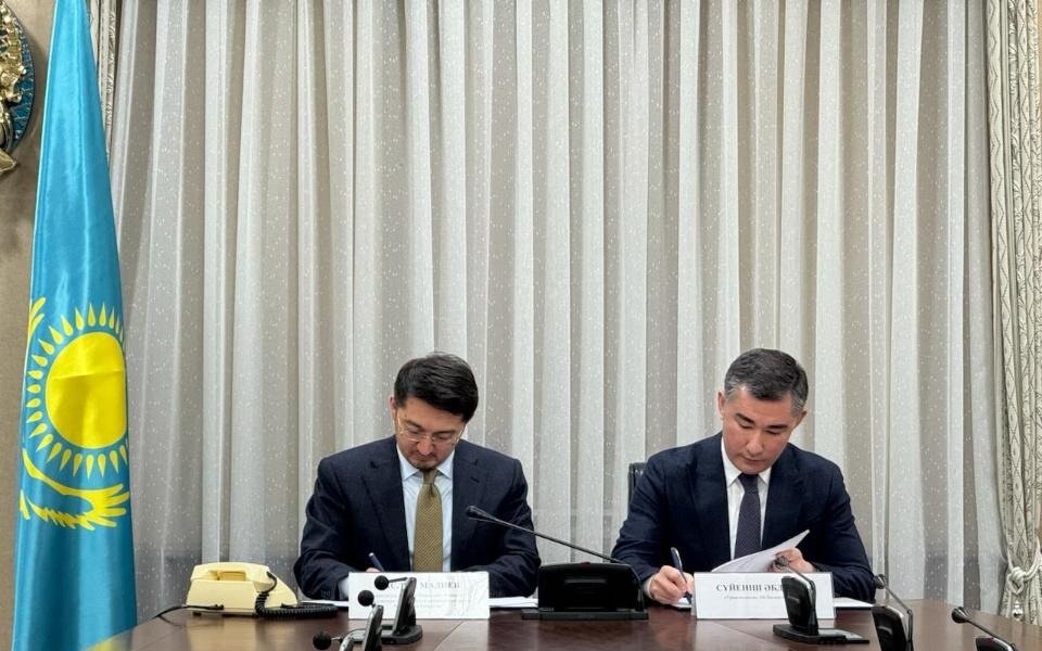 Мобильная связь появится на автодорогах Казахстана