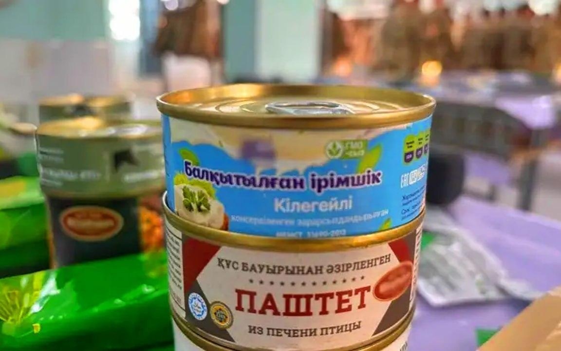 Казахстанские военные в полевых условиях получают рационы на 4,2 тысячи килокалорий