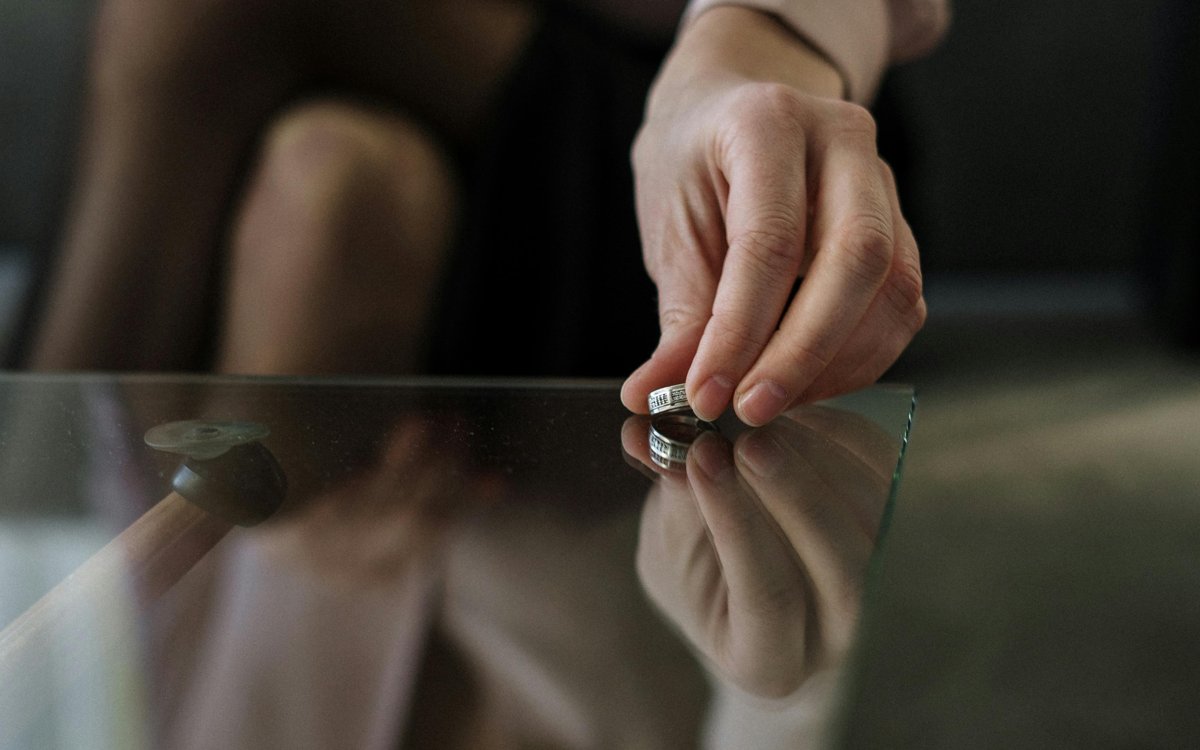 «Муж» и «жена» исчезнут из документов о браке в Польше