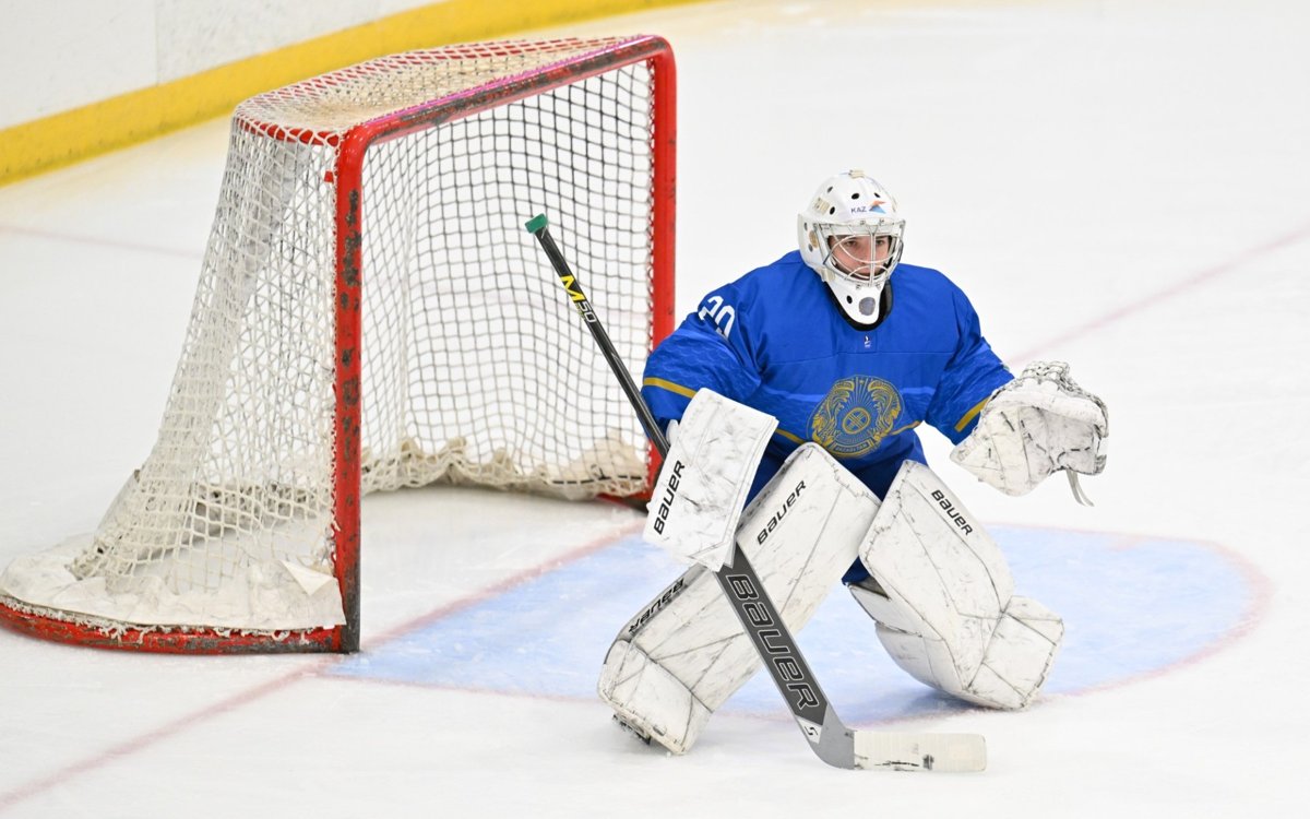 Назван состав сборной Казахстана на ЧМ по хоккею среди девушек