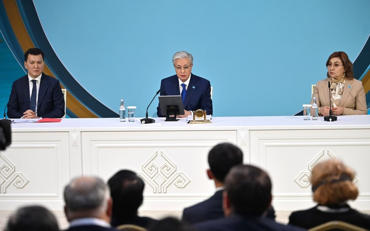 Президент потребовал выявить бенефициаров коррупционных схем в соцсфере