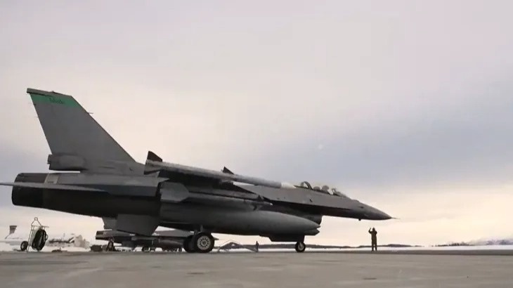 Военные-самолеты-США-прибудут-в-Гренландию
