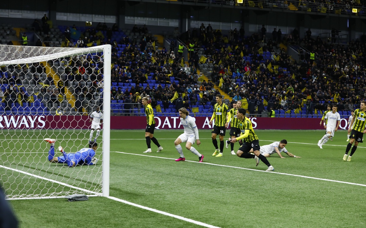 «Кайрат» уступил «Брюгге» в домашнем матче Лиги чемпионов