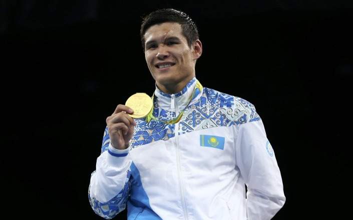 Данияр Елеусинов против медиа-боксера: в КФПБ оценили возможный поединок