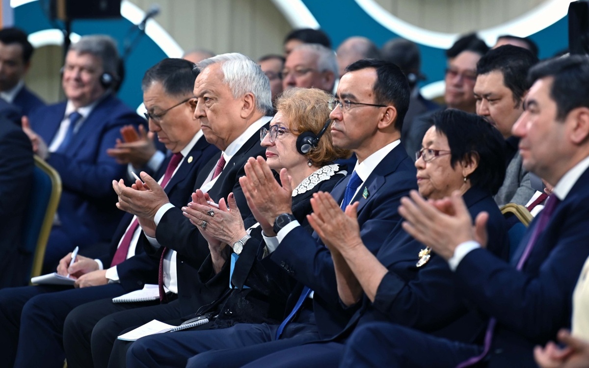 Токаев: Парламент предлагается наделить правом избирать судей Верховного суда