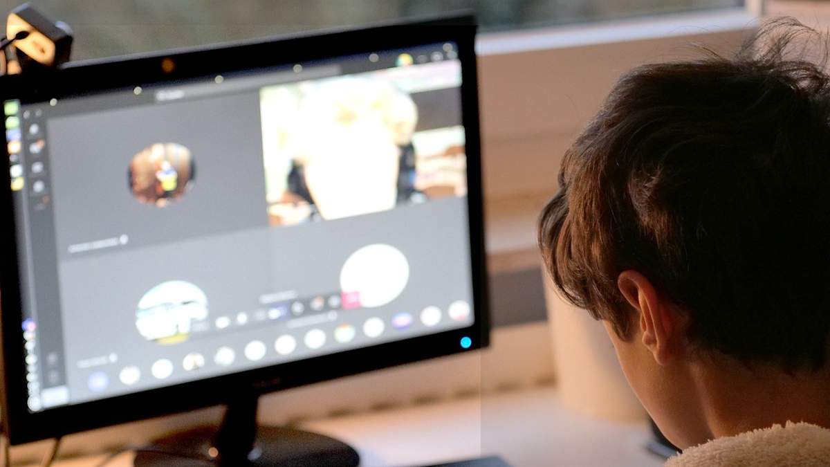 Младшеклассников первой смены отправят на удаленку в Астане