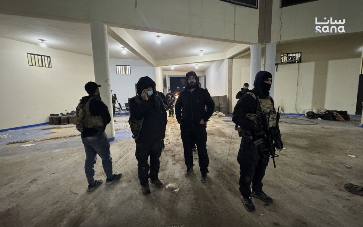 Сирийские власти взяли под контроль тюрьму с заключенными, связанными с ИГИЛ