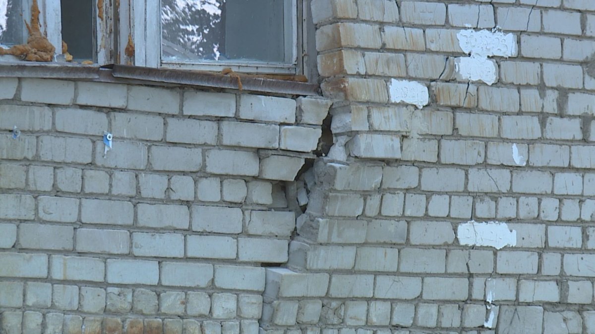 В Усть-Каменогорске 36 многоэтажек — в аварийном состоянии